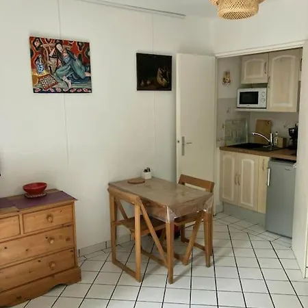 Studio Avec Terrasse A La Butte Aux Cailles Apartment Paris