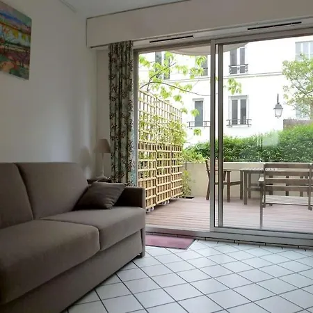 Studio Avec Terrasse A La Butte Aux Cailles * Paris